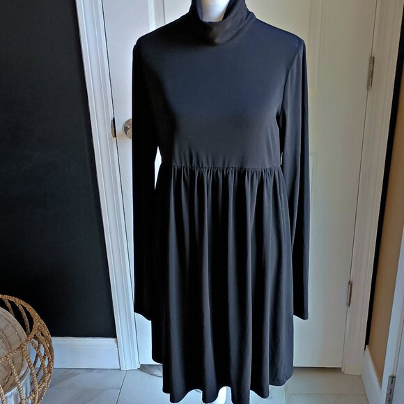 NWOT! BLACK STRETCH TURTLENECK DRESS SZ M - Picture 1 of 5